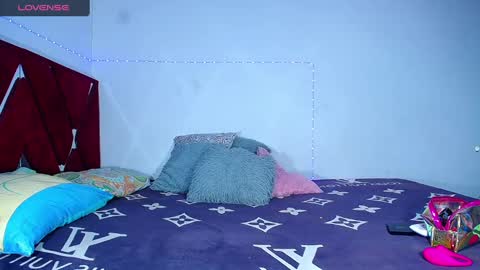 Snapshot of danisabrownn chatting on 13, 12, 2024 danisabrownn online show from 13, 12, 2024