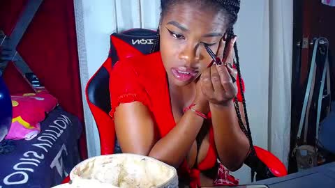 danisabrownn online show from 22, 12, 2025