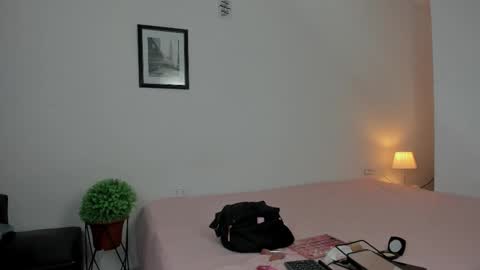 danka_smith online show from 11, 9, 2025