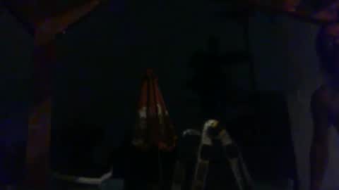 dankz4two0 online show from 13, 9, 2025