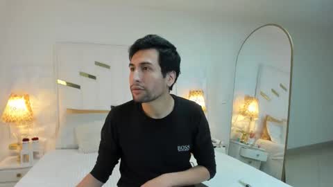 Snapshot of danloz chatting on 1, 10, 2025 Vanilla Red online show from 1, 10, 2025