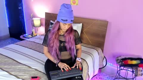 Dannacastle online show from 16, 1, 2025