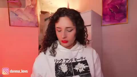 Danna Lovs online show from 6, 7, 2026