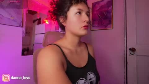 Danna Lovs online show from 15, 7, 2026