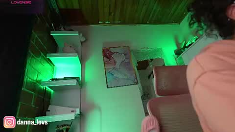 Danna Lovs online show from 22, 7, 2026