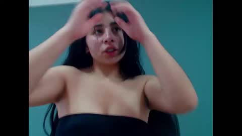 Snapshot of danna_rouses_ chatting on 4, 1, 2025 dannarouses online show from 4, 1, 2025