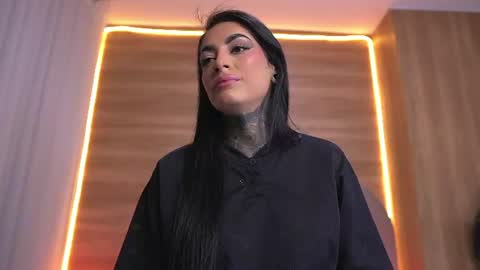 Danna Berlin  online show from 25, 7, 2026