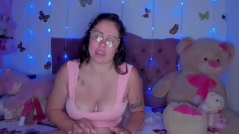 Danna Sofia jeins online show from 11, 4, 2026