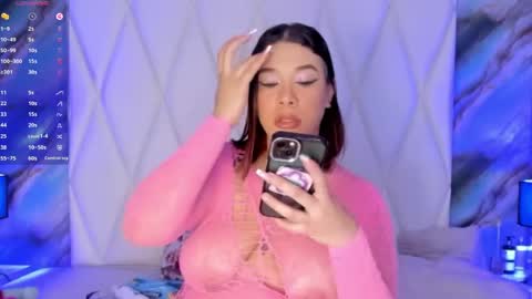 Danna Monroe  online show from 8, 5, 2026