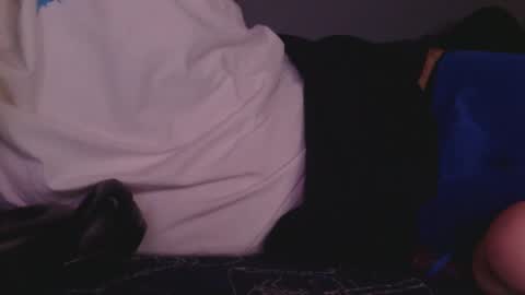 Dee online show from 5, 1, 2025