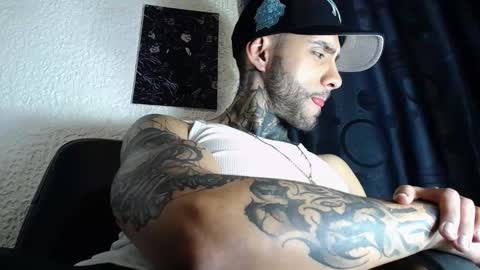dante_d_angelo_ online show from 25, 11, 2025