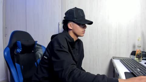 dante_martinez1 online show from 9, 4, 2026