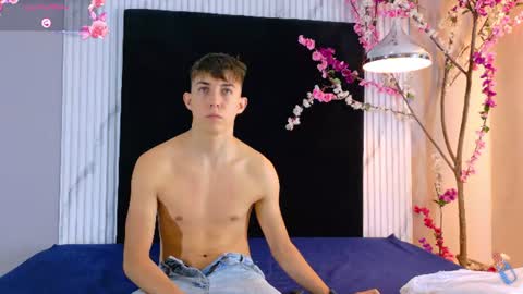 Snapshot of danteandviolete_cr chatting on 18, 7, 2026 DANTEVIOLETE online show from 18, 7, 2026