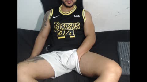 Snapshot of dantebrown1 chatting on 10, 1, 2025 dantebrown1 online show from 10, 1, 2025