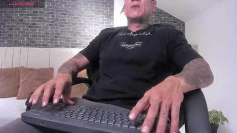 Snapshot of dantesuarez28 chatting on 13, 1, 2026 Dante Suarez online show from 13, 1, 2026