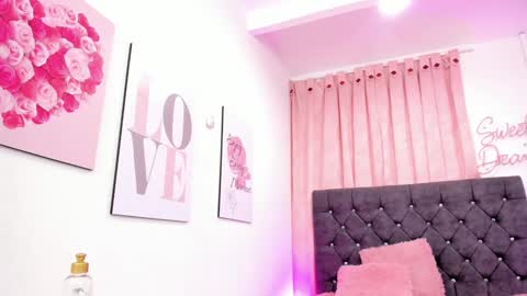 hi im DanyBest Squirter here on cb online show from 14, 12, 2024