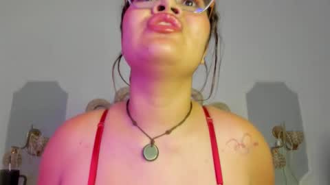 Snapshot of daphne_aris chatting on 5, 3, 2026 daphne_aris online show from 5, 3, 2026