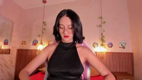 Daphne online show from 3, 7, 2026