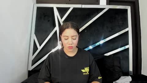 Snapshot of daphne_culeht chatting on 9, 4, 2026 daphne_culeht online show from 9, 4, 2026
