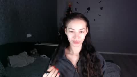 Daphne Darkthorn online show from 17, 12, 2025