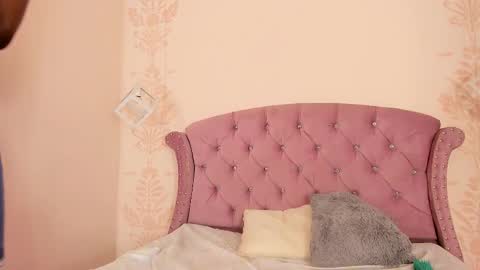 Daphne online show from 29, 9, 2025