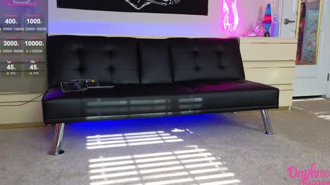 Daphne Madison online show from 6, 3, 2025