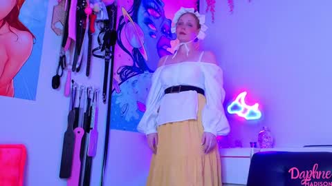 Daphne Madison online show from 26, 11, 2025