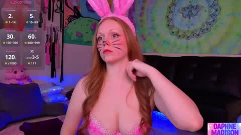 Daphne Madison online show from 5, 4, 2026