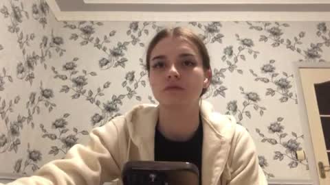 Emilia online show from 10, 5, 2026