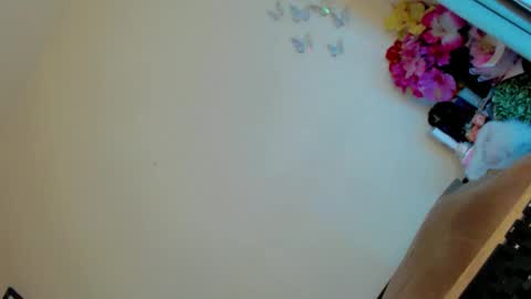 Angel Condensada online show from 3, 2, 2025