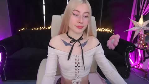 Snapshot of dariadelly chatting on 24, 5, 2026 dariadelly online show from 24, 5, 2026
