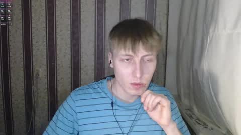 Snapshot of darienlarge chatting on 25, 2, 2025 darienlarge online show from 25, 2, 2025