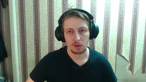 Snapshot of darienlarge chatting on 18, 9, 2025 darienlarge online show from 18, 9, 2025