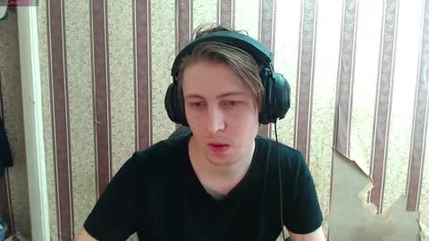 Snapshot of darienlarge chatting on 26, 9, 2025 darienlarge online show from 26, 9, 2025