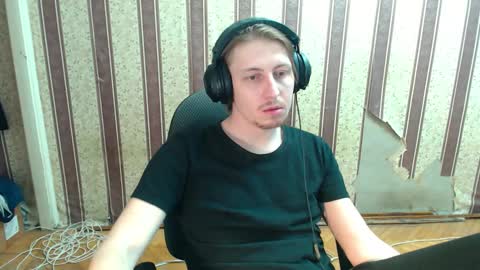 Snapshot of darienlarge chatting on 11, 10, 2025 darienlarge online show from 11, 10, 2025