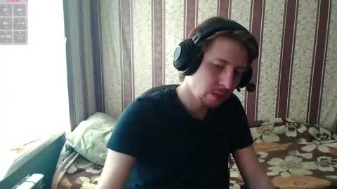 Snapshot of darienlarge chatting on 17, 10, 2025 darienlarge online show from 17, 10, 2025