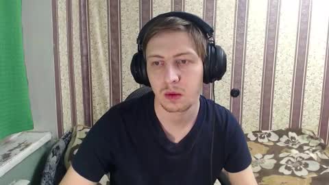 Snapshot of darienlarge chatting on 2, 11, 2025 darienlarge online show from 2, 11, 2025