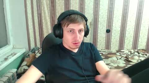 Snapshot of darienlarge chatting on 3, 11, 2025 darienlarge online show from 3, 11, 2025