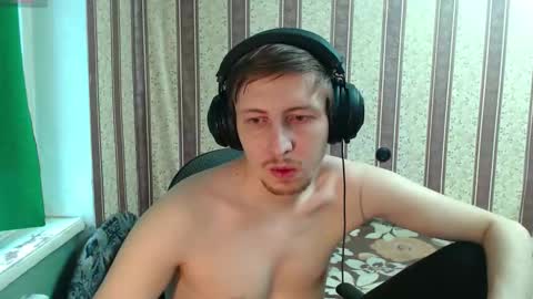 Snapshot of darienlarge chatting on 8, 11, 2025 darienlarge online show from 8, 11, 2025