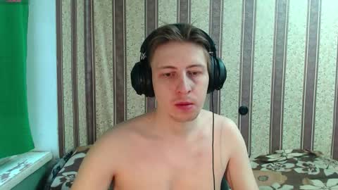 Snapshot of darienlarge chatting on 18, 11, 2025 darienlarge online show from 18, 11, 2025