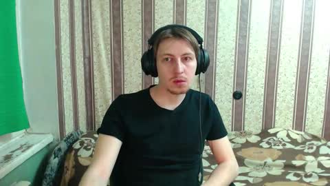 Snapshot of darienlarge chatting on 30, 11, 2025 darienlarge online show from 30, 11, 2025