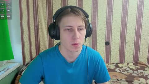 Snapshot of darienlarge chatting on 14, 12, 2025 darienlarge online show from 14, 12, 2025