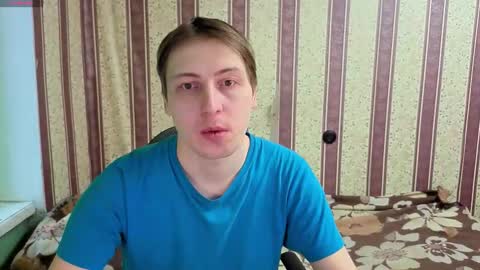 Snapshot of darienlarge chatting on 15, 12, 2025 darienlarge online show from 15, 12, 2025