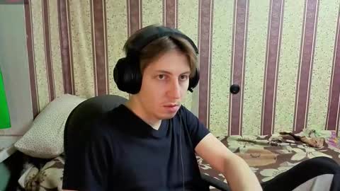 Snapshot of darienlarge chatting on 18, 12, 2025 darienlarge online show from 18, 12, 2025