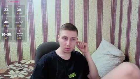 Snapshot of darienlarge chatting on 5, 1, 2026 darienlarge online show from 5, 1, 2026