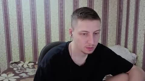 Snapshot of darienlarge chatting on 7, 1, 2026 darienlarge online show from 7, 1, 2026