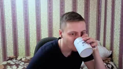 Snapshot of darienlarge chatting on 8, 1, 2026 darienlarge online show from 8, 1, 2026