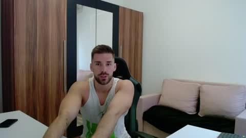 darius_94 online show from 24, 6, 2026