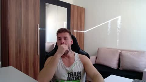 darius_94 online show from 25, 6, 2026