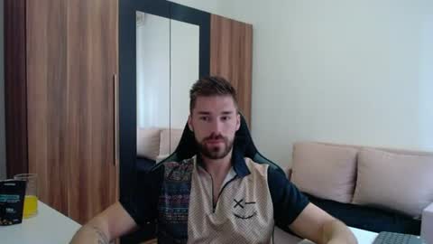 darius_94 online show from 13, 7, 2026